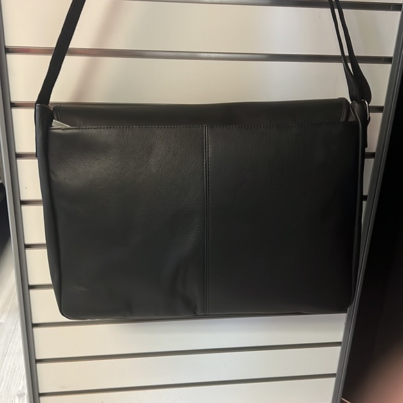 100% Genuine Leather Laptop Bag-Black 18” - Picture 4 of 13